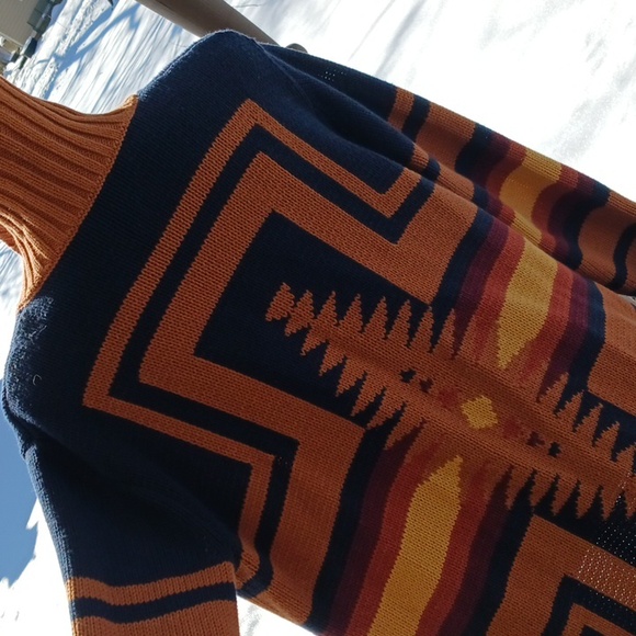 Pendleton Harding Cardigan - Picture 4 of 12